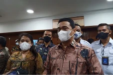 Keluarga Pembuang Bayi...