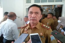 Pemkot Palembang Awasi...
