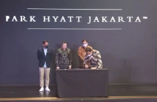 HT Resmikan Park Hyatt...