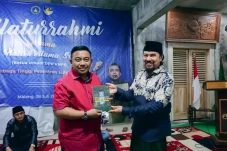 Sambangi Pesantren NU,...