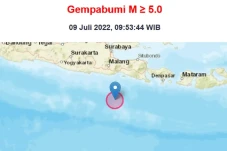 Gempa Bermagnitudo 5,3...