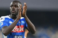 Napoli Tawarkan Jabatan...