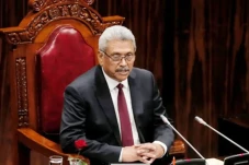 Presiden Sri Lanka Mengundurkan...