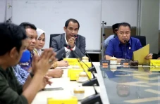 DPRD Makassar Desak...