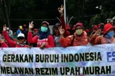 PTUN Batalkan UMP DKI...