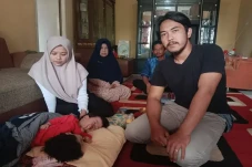 Kembar Siam di KBB,...