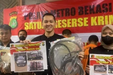 Pengoplosan Elpiji Bersubsidi...