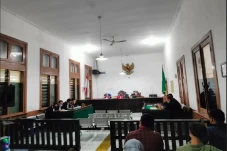 Sidang Perdana, Kuasa...