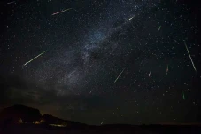 Fenomena Hujan Meteor...
