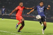 Hasil Arema FC vs Borneo...