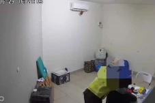 Terekam CCTV, Satpam...