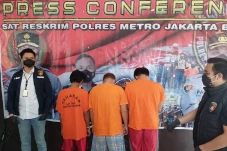 3 Pencuri Rumah Kosong...