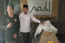 Serang Gempar, Penjaga...