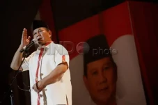 Survei Capres 2024 Versi...