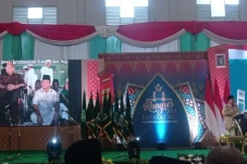 Prabowo Pamer Foto Masa...