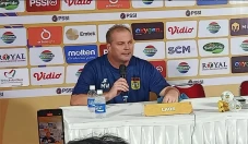 Laos Cetak Sejarah di...