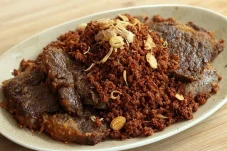 Yuk, Bikin Empal Serundeng...