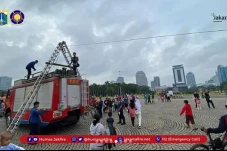 Damkar DKI Pamerkan...