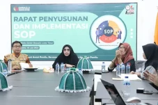 Bawaslu Luwu Timur Susun...