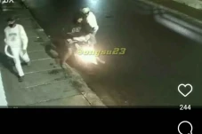 Pedagang Bensin Eceran...