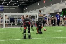 Tim Robot ITS Raih Juara...