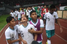PSSI Hitung Untung Rugi...