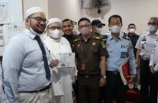 Jejak Kasus Habib Rizieq:...