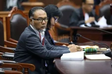 Bambang Widjojanto Mundur...