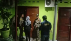 5 Pria dan 3 Gadis di...