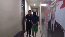 Parah! Paman Cekoki...
