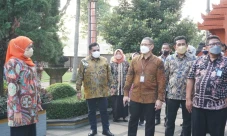 Sambut KTT G-20, Gubernur...