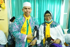 Dibayar Sukarela, Tukang...
