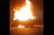 Mobil Pikap Ludes Terbakar...