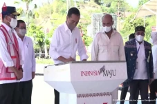 Jokowi Resmikan Perluasan...