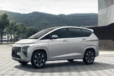 Hyundai STARGAZER Bintang...