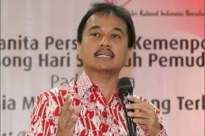 Roy Suryo Jadi Tersangka...