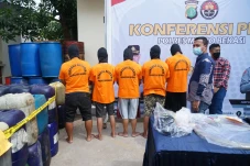 Polisi Gulung Komplotan...