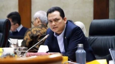 Banyak Negara Terancam...