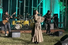 Penampilan Andien Berhasil...