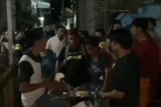 Tikam Anggota Satpol...
