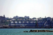 Ukraina Lanjutkan Ekspor...