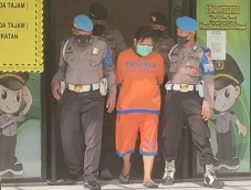 Sakit Hati Sering Dihina,...