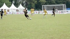 Kalahkan Maluku Utara...