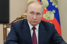 Kremlin: Putin Tak Berencana...