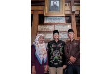 Didoakan Istri Juru...