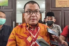 Mardani Maming Buron,...