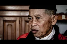 52 Tahun Jadi Guru Honorer...