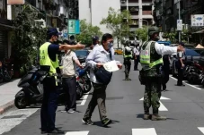 Taiwan Gelar Latihan...