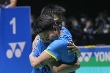 Apriyani Gagal Duet...