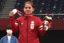 Juara Olimpiade Leani...